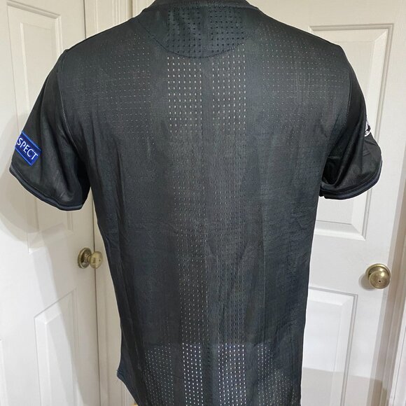 NWT XL Manchester United Commemorative Soccer Jersey - Picture 5 of 15